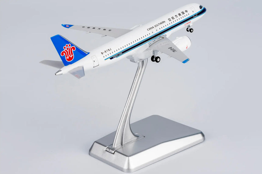 NG Models China Southern Airlines CZ's 1st C919 COMAC C919 B-919J Lite Edition 1/400 Scale
