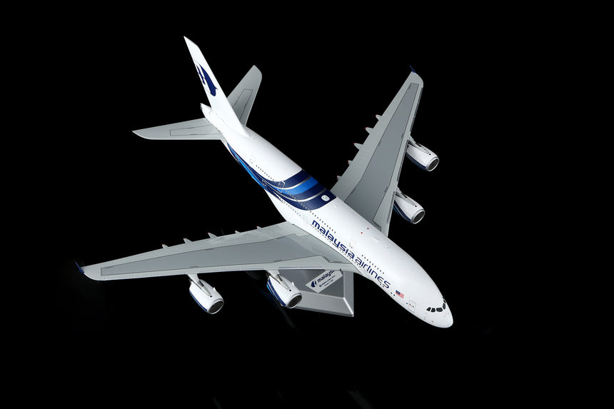 SQ Wings Malaysia Airlines Airbus A380 9M-MNB Flaps Down 1/200 Scale Model