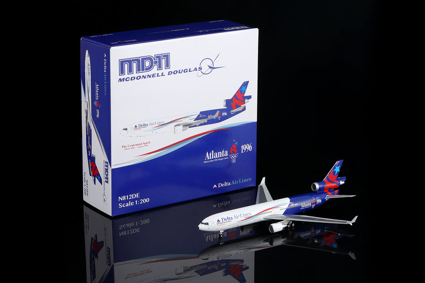 SQ Wings Delta Air Lines Special Delivery Livery McDonnell Douglas MD-11 N812DE 1/200 Aircraft Scale Model