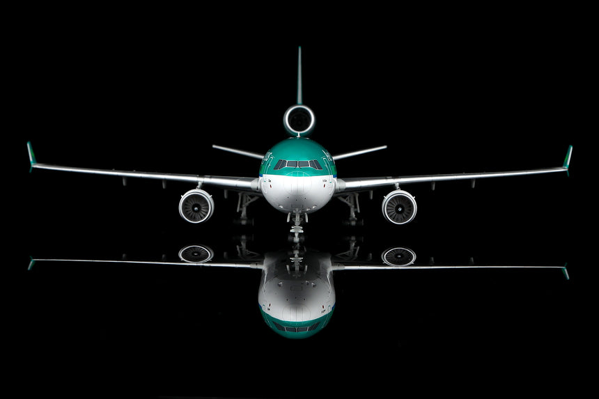 SQ Wings Aer Lingus "Flaps Down" McDonnell Douglas MD-11 N272WA 1/200 Aircraft Scale Model