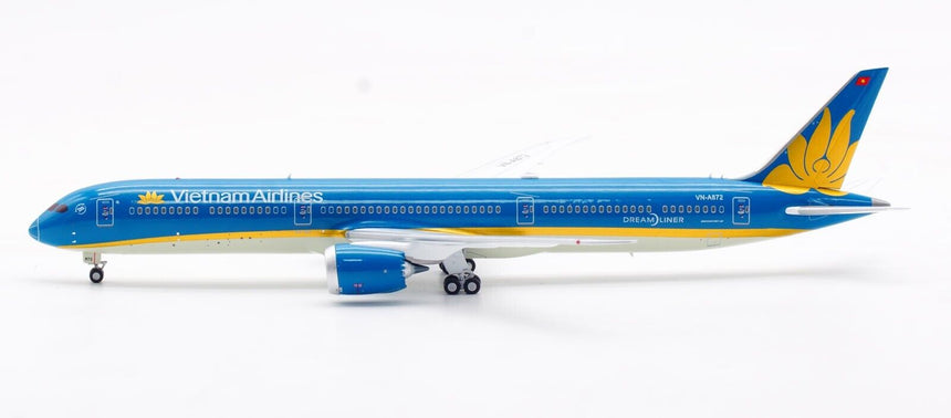 Aviation400 Vietnam Airlines Boeing 787-10 Dreamliner VN-A872 (with detachable gear) 1/400 Aircraft Scale Model