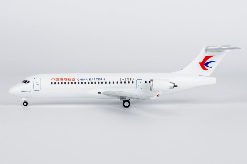 NG Models China Eastern Airlines COMAC C909 (ARJ21-700) B-651U Lite Edition 1/200 Aircraft Scale Model