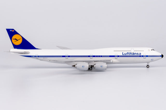 NG Models Lufthansa Retro Colors Boeing B747-8 D-ABYT Lite Edition 1/400 Aircraft Scale Model