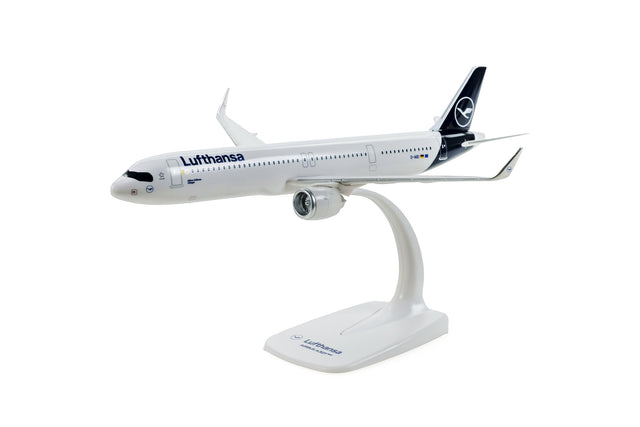 PPC Models Lufthansa Airbus A321 Neo 1/200 Aircraft Scale Model