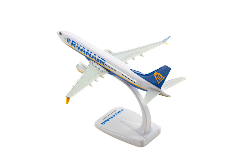 PPC Models Ryanair Boeing 737 MAX Snap-Fit Model Plane 1/200 Aircraft Scale Model