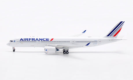 Aviation400 Air France Airbus A350-941 F-HUVJ (with detachable gear) 1/400 Scale