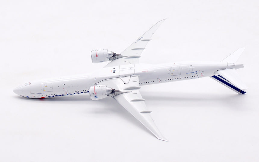 Aviation400 Air France Boeing 777-328ER F-GZNE (detachable gear) 1/400 Aircraft Scale Model