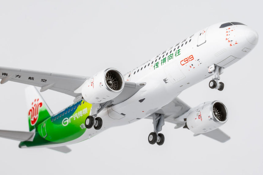 NG Models China Southern Airlines (GAC Trumpchi) COMAC C919 B-657X 1/400 Aircraft Scale Model