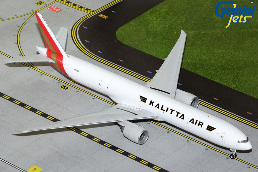 GeminiJets Kalitta Air Boeing B777-300ERF N779CK 1/200 Aircraft Scale Model