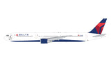 GeminiJets Delta Air Lines Boeing B767-400ER N842MH "Vince Dooley" New Tooling 1/200 Aircraft Scale Model