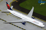 GeminiJets Delta Air Lines Boeing B767-400ER N842MH "Vince Dooley" New Tooling 1/200 Aircraft Scale Model