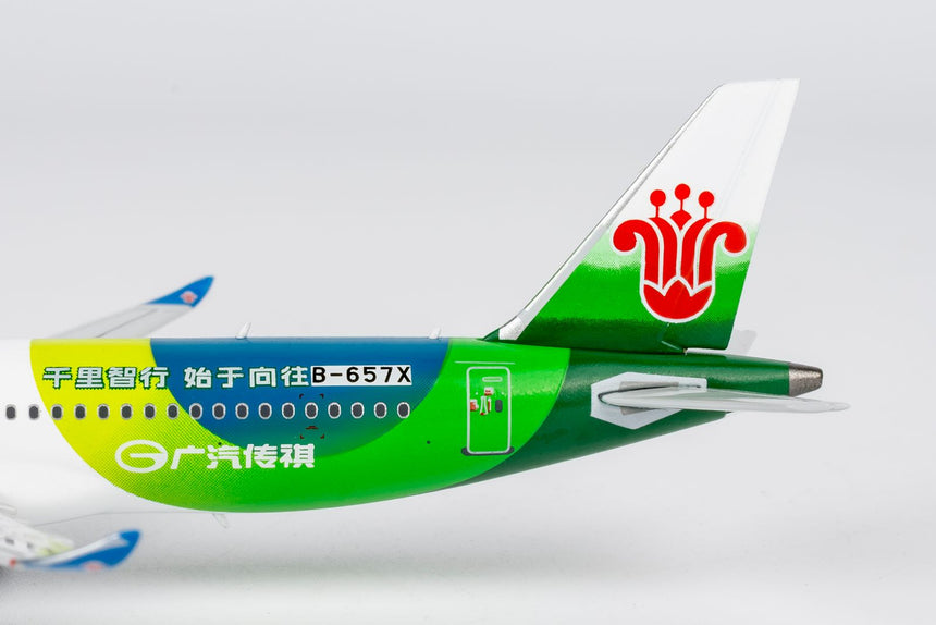 NG Models China Southern Airlines (GAC Trumpchi) COMAC C919 B-657X 1/400 Aircraft Scale Model