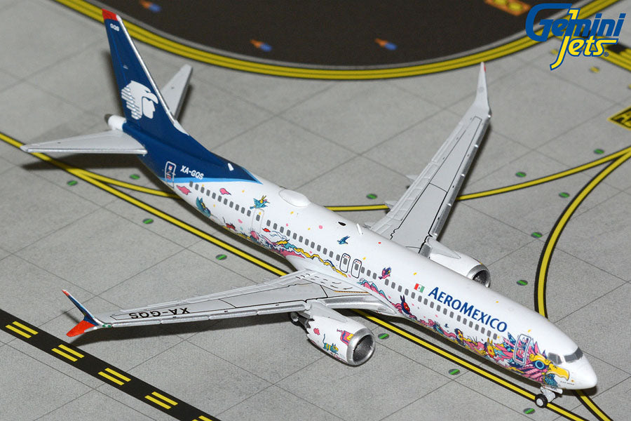 XA-GQS アエロメヒコ航空「Kukulcán」 MAX9 737 1/400 1/400 s-l400.jpg XA-GQS アエロメヒコ航空「Kukulcán」 MAX9 737 航空機・ヘリコプター