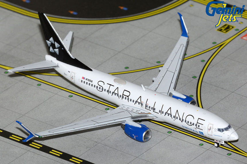 GeminiJets United Airlines Boeing B737-800W N76516 “Star Alliance” livery 1/400 Scale