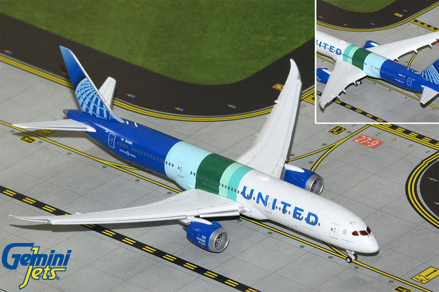 GeminiJets United Airlines Boeing B787-9 N24988 “The Future is SAF” (Flaps Down) 1/400 Scale