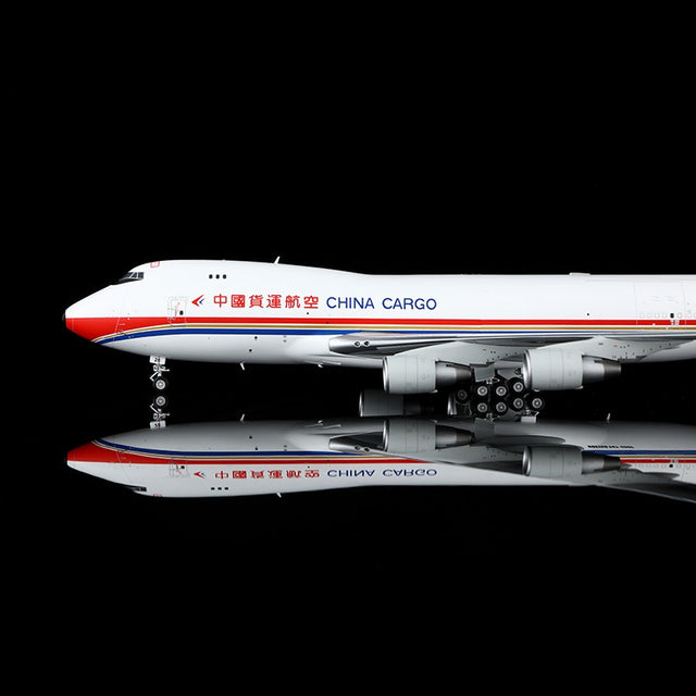 SQ Wings China Cargo Airlines Boeing B747-400F B-2428 1/200 Aircraft Scale Model