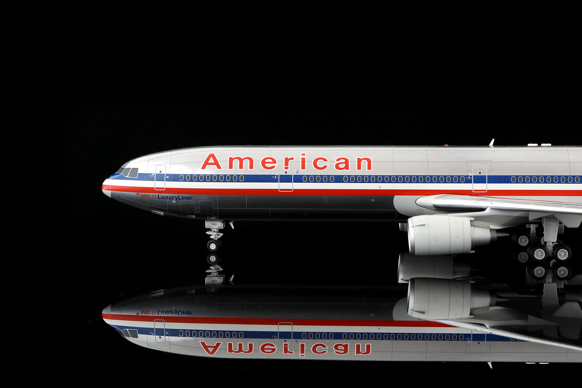 SQ Wings American Airlines McDonnell Douglas MD-11 N1766A 1/200