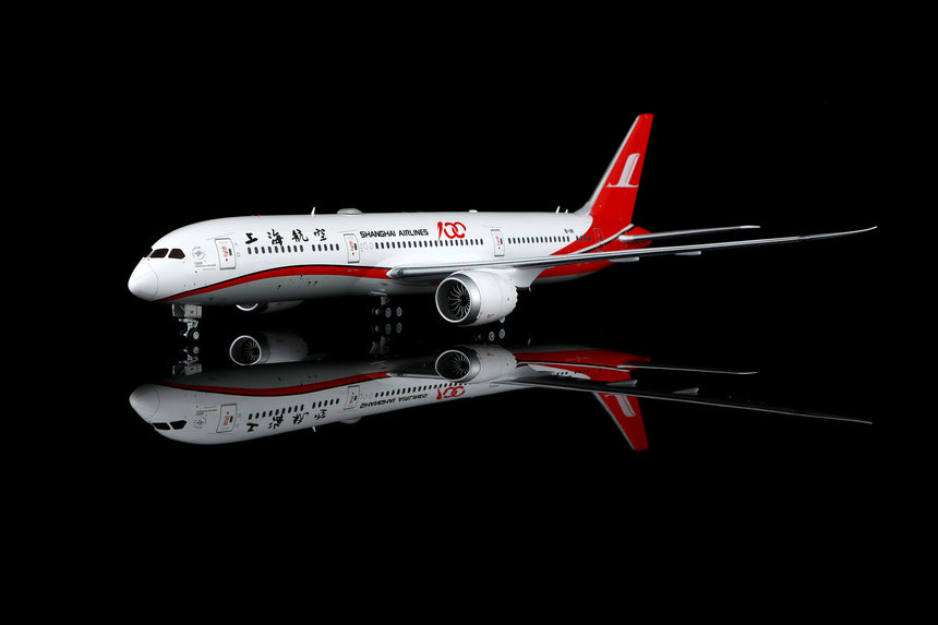 SQ Wings Shang Hai Airlines "100th Shanghai Airlines" Boeing B787-9 B-1111 1/200 Aircraft Scale Model