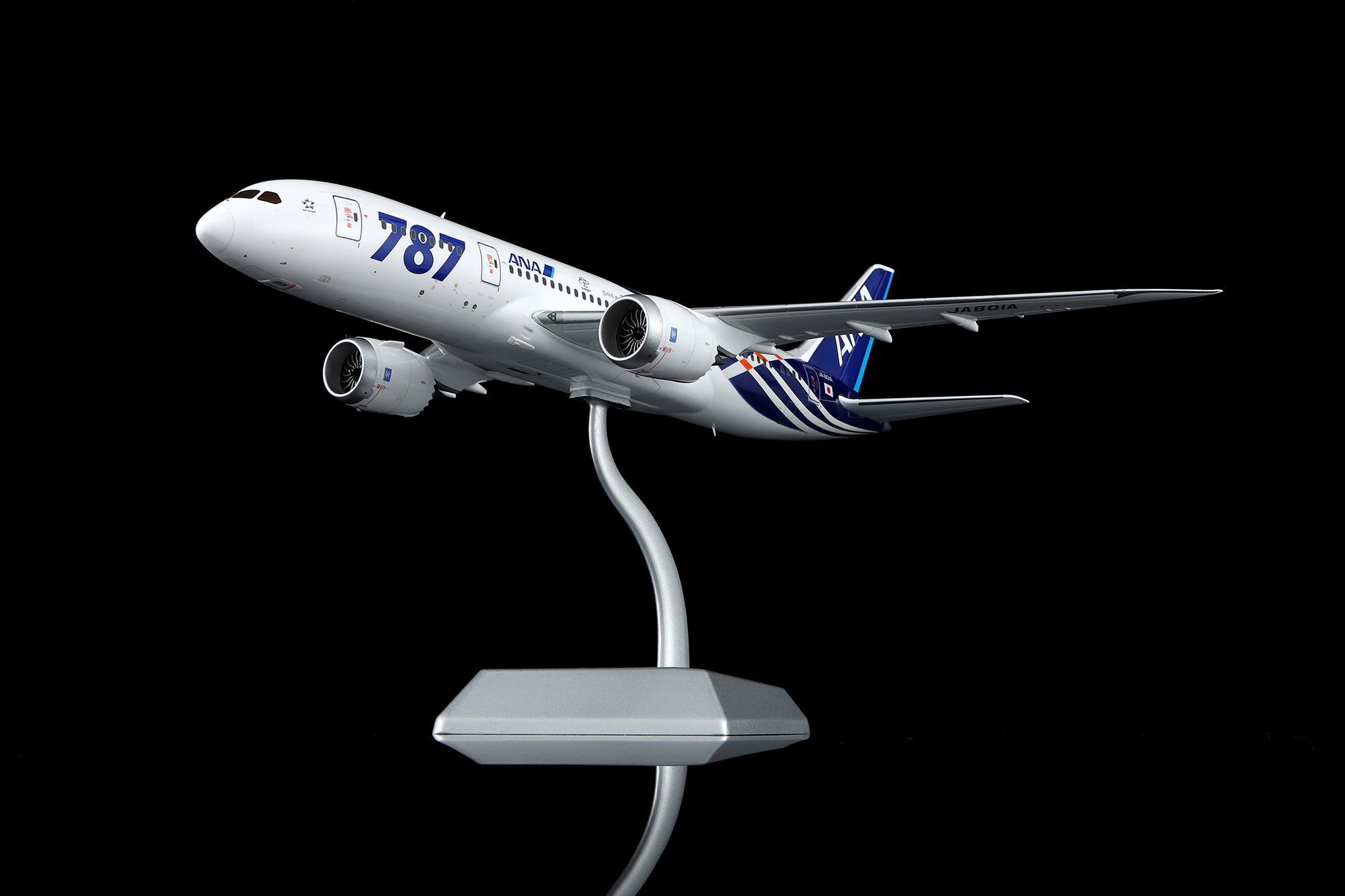 SQ Wings All Nippon Airways Special Delivery Livery Boeing B787-8