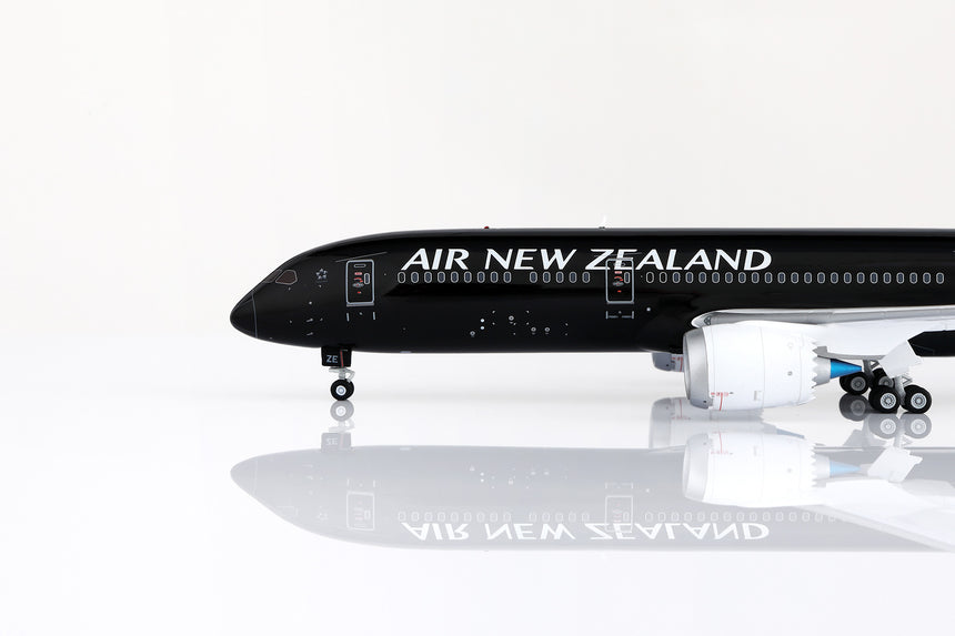 SQ Wings AIR NEW ZEALAND All Black livery Boeing B787-9 ZK-NZE 1/200 Aircraft Scale Model