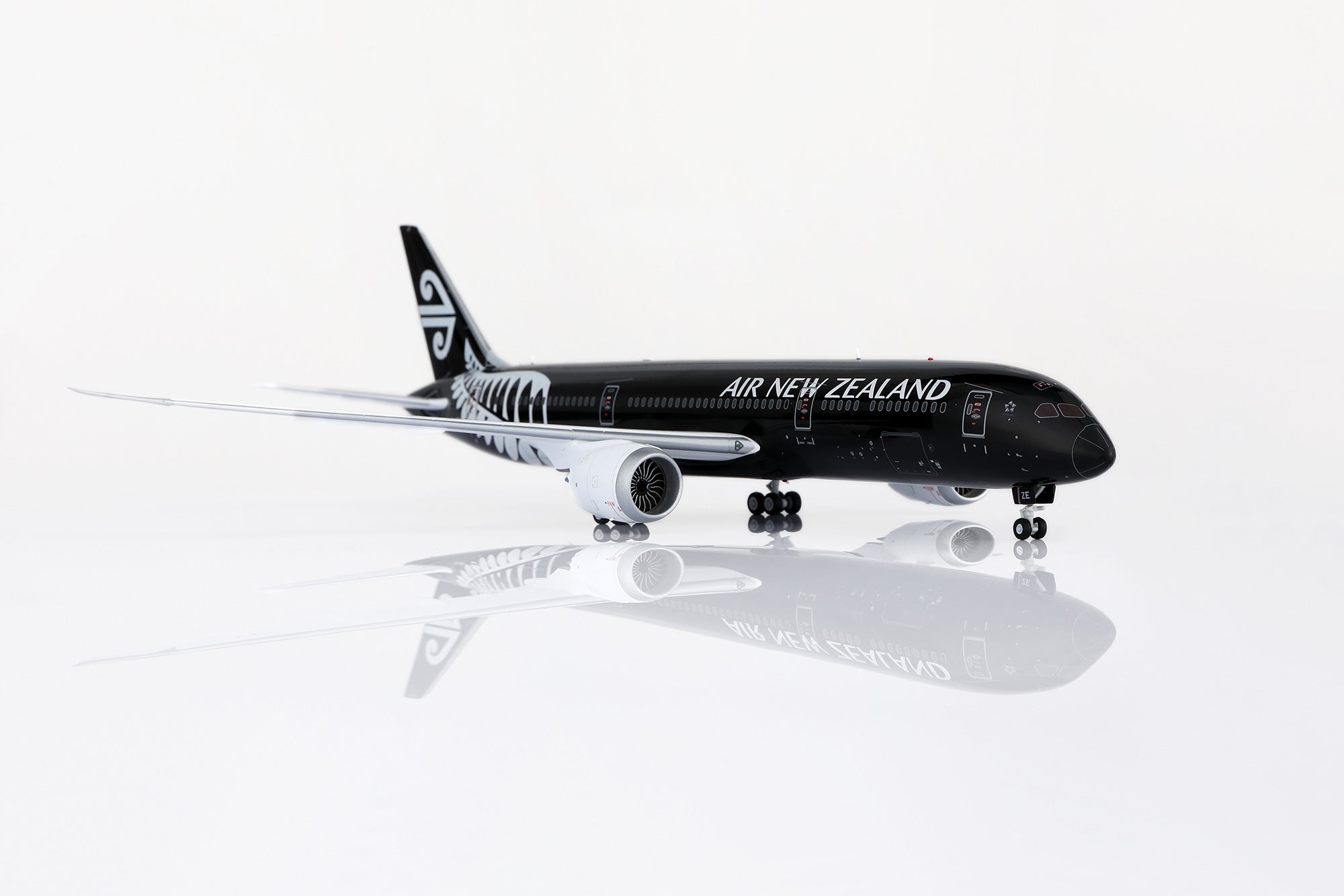 SQ Wings AIR NEW ZEALAND All Black livery Boeing B787-9 ZK-NZE 1
