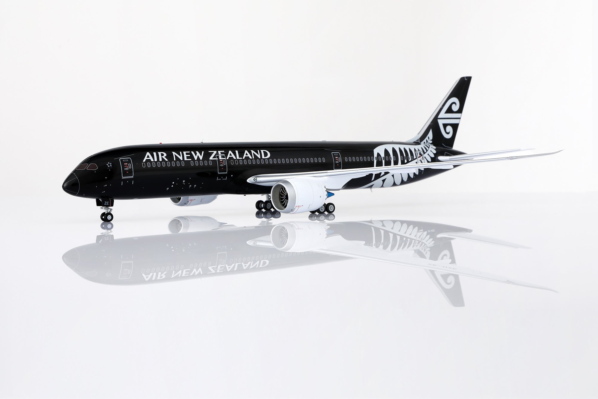 SQ Wings AIR NEW ZEALAND All Black livery Boeing B787-9 ZK-NZE 1