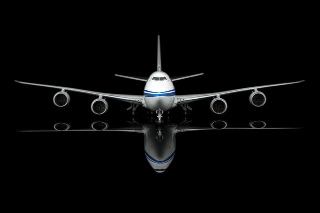 SQ Wings Air China Boeing B747-8 B-2486 1/200 Aircraft Scale Model