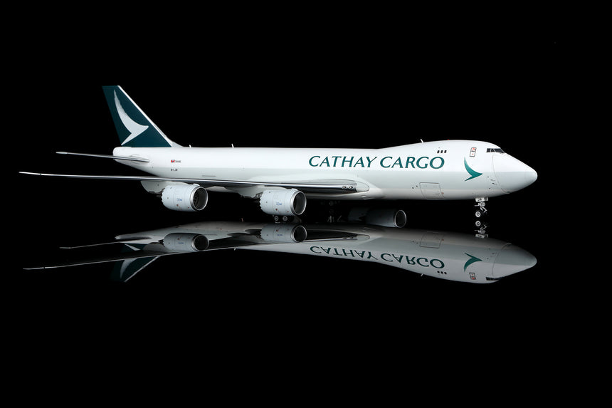 SQ Wings Cathay Cargo "Interactive Series" Boeing B747-8F B-LJN 1/200 Aircraft Scale Model