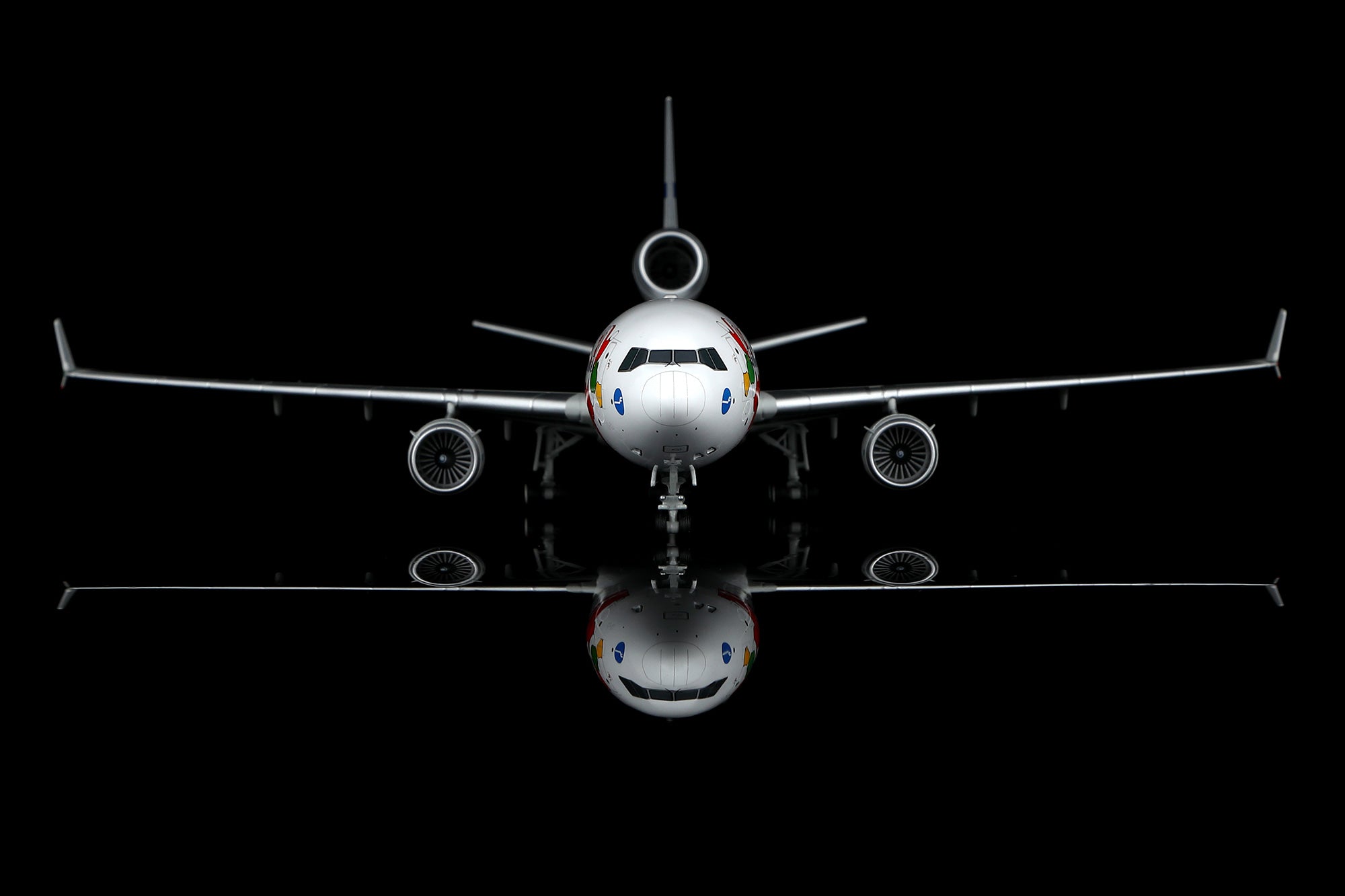 SQ Wings Finnair McDonnell Douglas MD-11 OH-LGC 