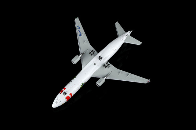 SQ Wings Finnair McDonnell Douglas MD-11 OH-LGC "Santa Claus" 1/200 Aircraft Scale Model