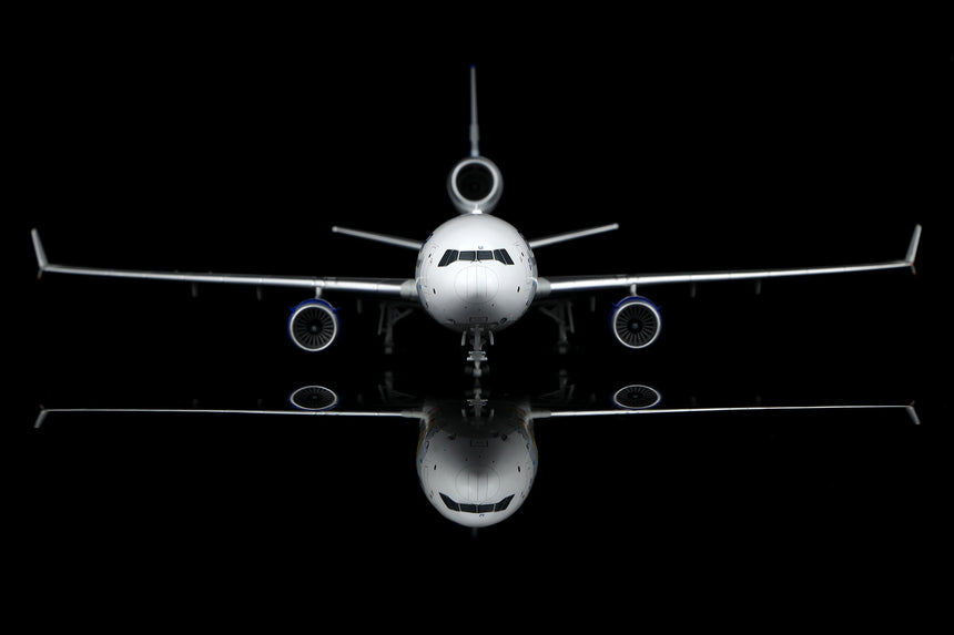 SQ Wings Finnair McDonnell Douglas MD-11 OH-LGF "Moomins" livery 1/200 Aircraft Scale Model