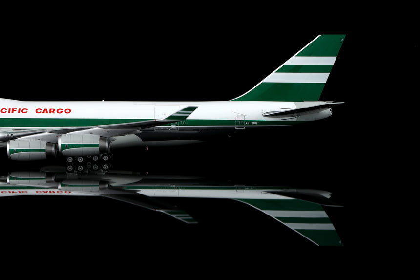 SQ Wings Cathay Pacific Cargo Boeing B747-400F VR-HUH 1/200 Aircraft Scale Model