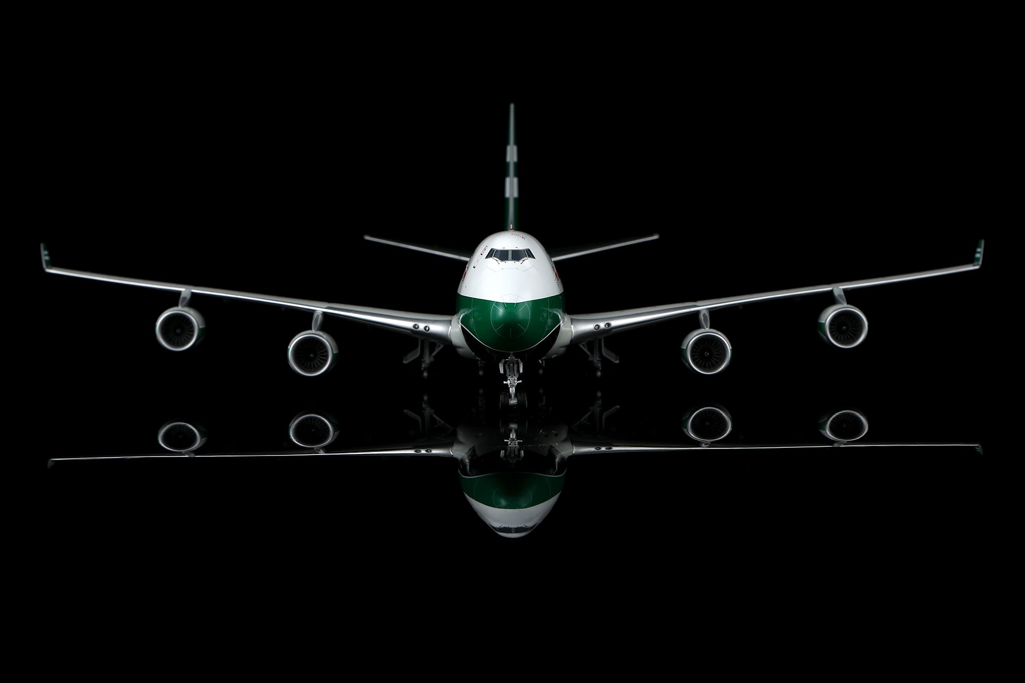 SQ Wings Cathay Pacific Cargo Boeing B747-400F VR-HUH 1/200