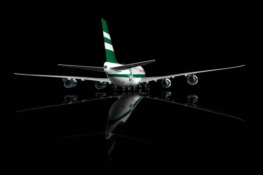 SQ Wings Cathay Pacific Boeing B747-8F B-LJE "80th Anniversary Retro" special colours 1/200 Aircraft Scale Model