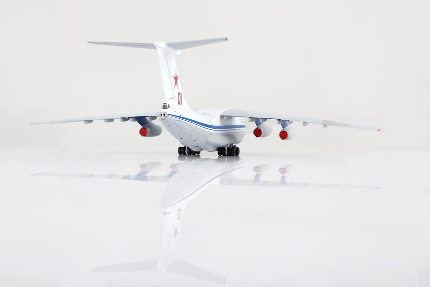 SQ Wings Russian Air Force Ilyushin IL-76MD Red 01 1/200 Aircraft Scale Model