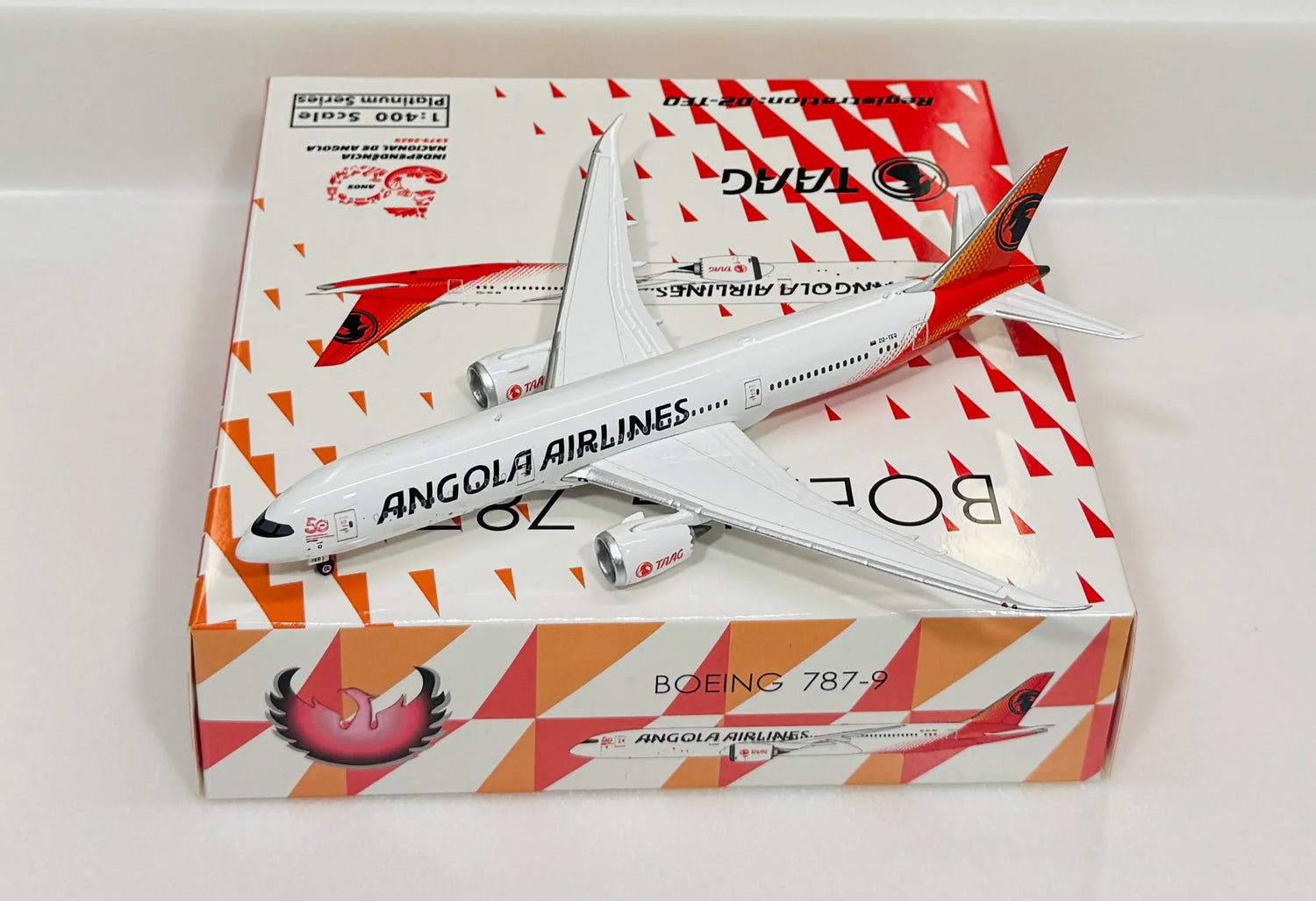 Phoenix TAAG Angola Airlines Boeing B787-9 D2-TEQ 1/400 Aircraft Scale Model