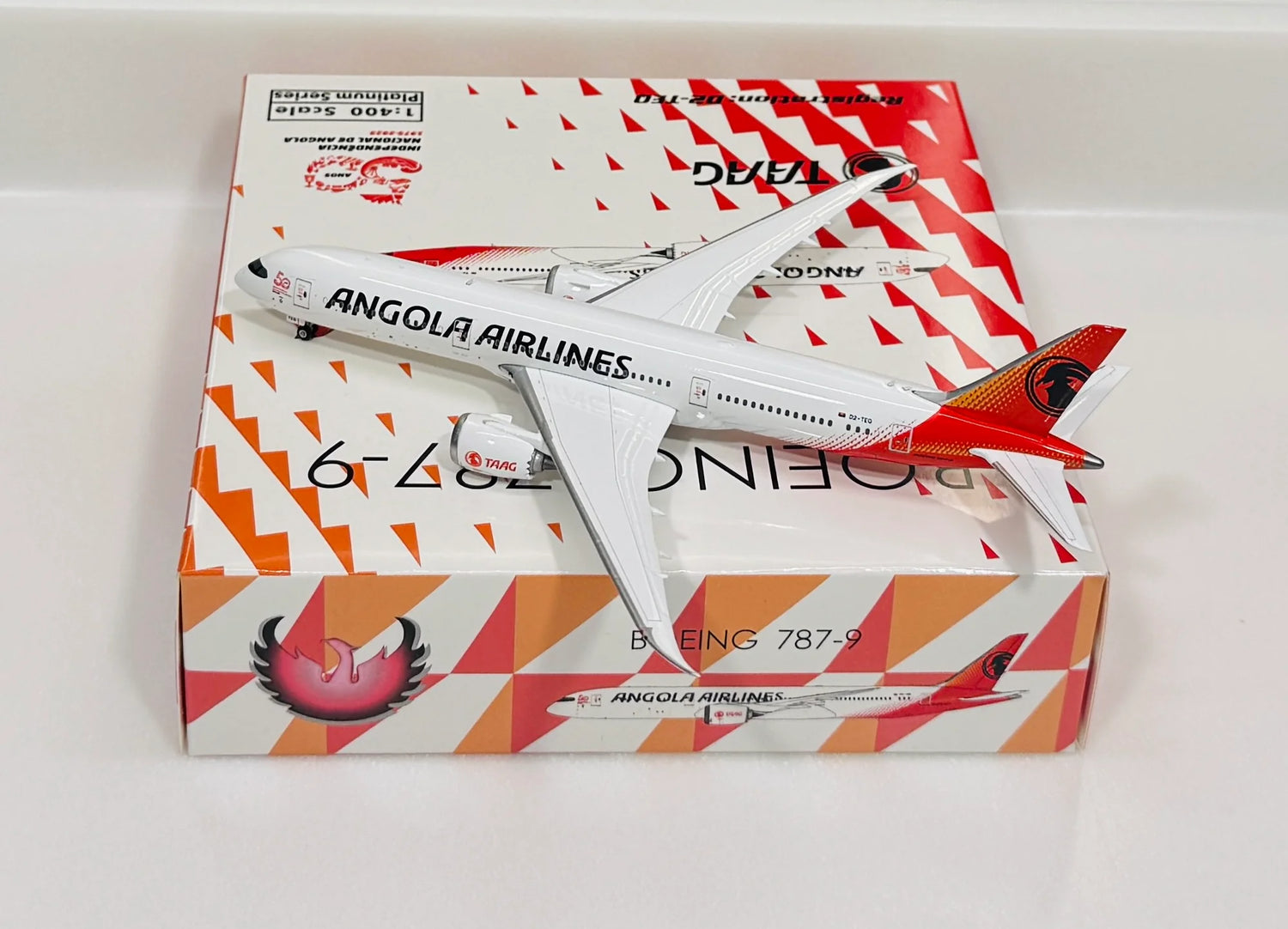 Phoenix TAAG Angola Airlines Boeing B787-9 D2-TEQ 1/400 Aircraft Scale Model