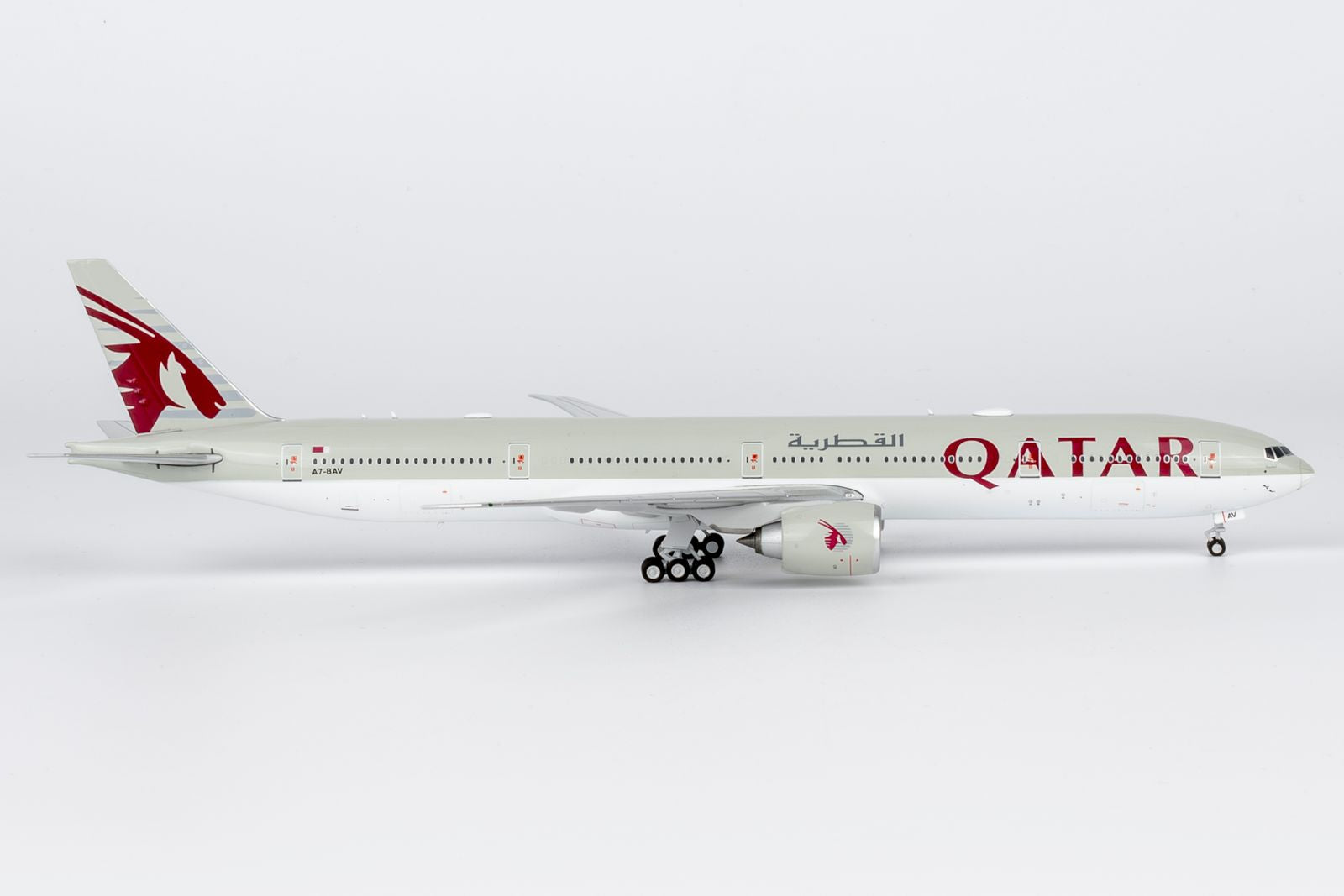 NG Models Qatar Airways Boeing 777-300ER A7-BAV 1/400 Aircraft
