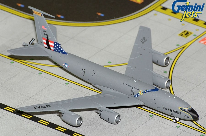 GeminiJets USAF KC-135R 61-0266 Kansas Ang 1/400 GMUSA129