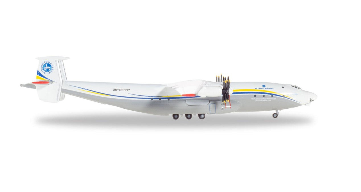 クリスマス　herpa 1/500 Airlines Antonov AN-22 he515726_2.jpg