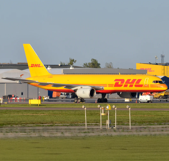 Aviationtag DHL Express Boeing 757 - D-ALEW Yellow