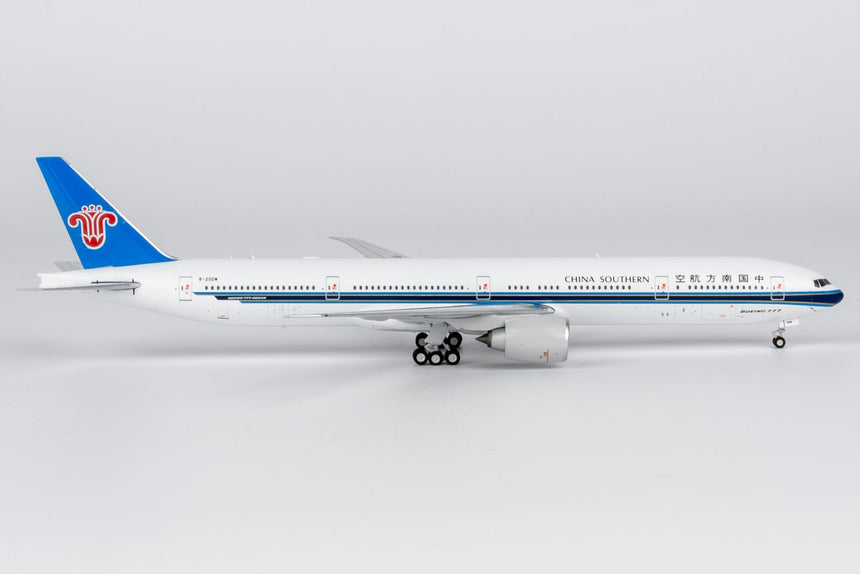 NG Models China Southern Airlines Boeing 777-300ER B-20DM 1/400 Aircraft Scale Model