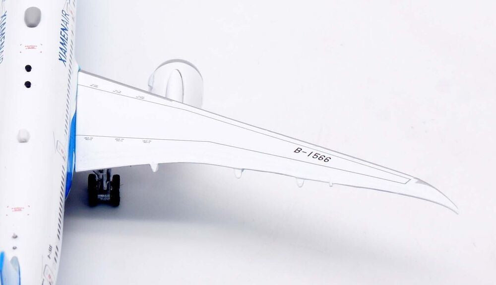 国連デザイン B787-9 厦門航空 ダイキャストモデル 1/400 国連デザイン B787-9 厦門航空 ダイキャストモデル 1/400 - メルカリ
