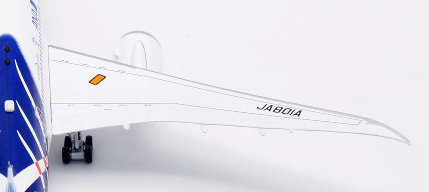 Aviation400 All Nippon Airways (ANA) Boeing 787-8 Dreamliner JA801A (with detachable gear) 1/400 Scale