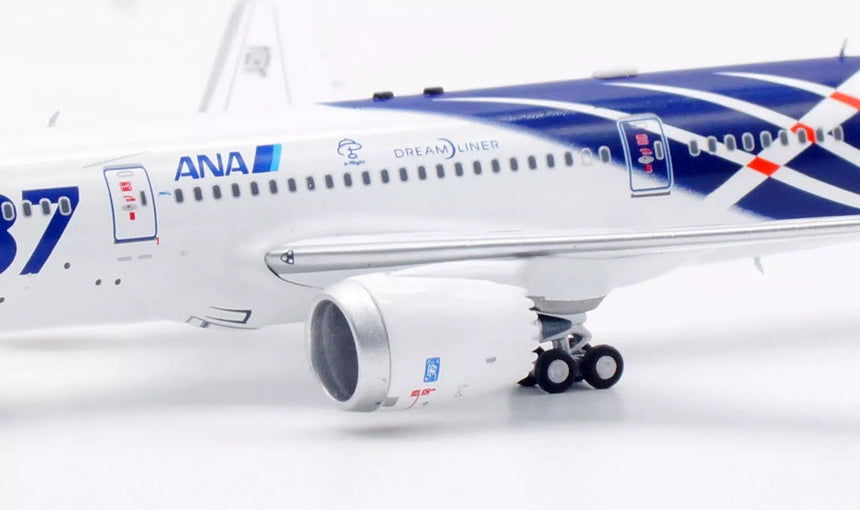 Aviation400 All Nippon Airways (ANA) Boeing 787-8 Dreamliner JA801A (with detachable gear) 1/400 Scale