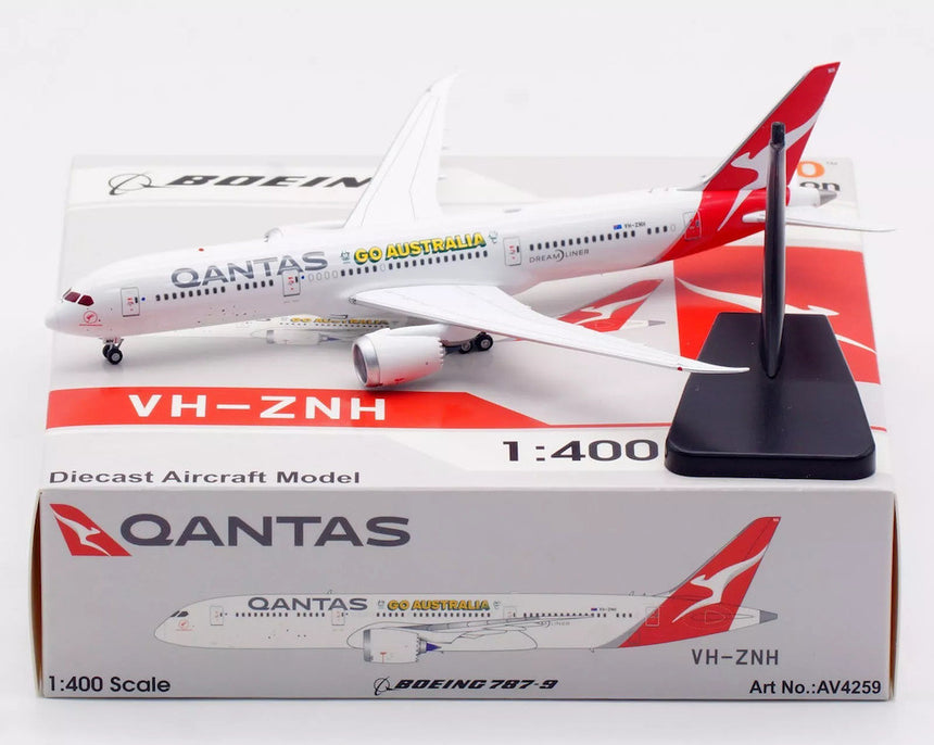Aviation400 Qantas Boeing 787-9 Dreamliner "Go Australia" VH-ZNH (with detachable gear) 1/400 Aircraft Scale Model
