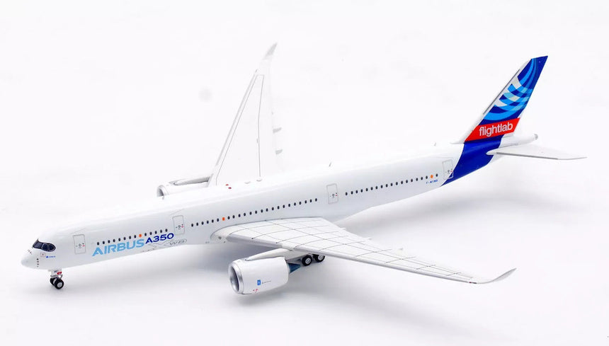 Aviation400 Airbus Industrie Airbus A350-941 F-WXWB (with detachable gear) 1/400 Scale
