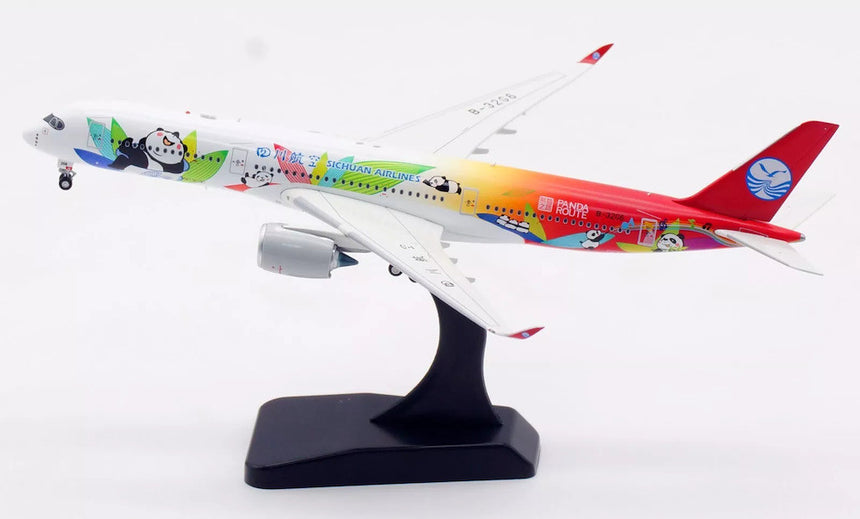 Aviation400 Sichuan Airlines Airbus A350-941 B-32G6 (with detachable gear) 1/400 Scale
