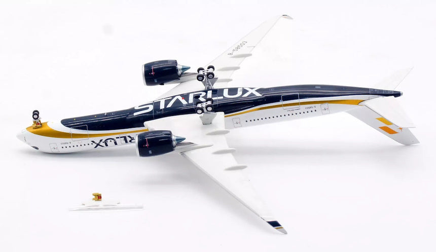 Aviation400 STARLUX Airlines Airbus A350-941 B-58503 (with detachable gear) 1/400 Scale