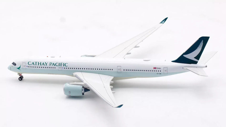 Aviation400 Cathay Pacific Airbus A350-941 B-LQA (with detachable gear) 1/400 Scale